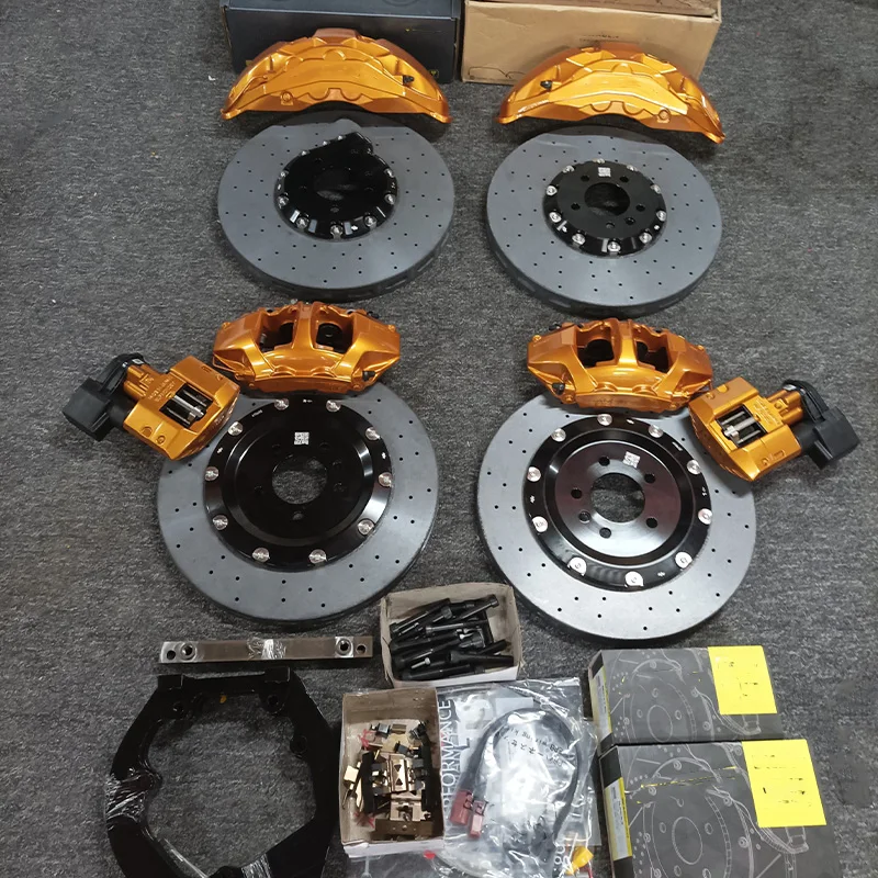 New Carbon Ceramic Lightweight - đánh giá và giá Brake Caliper